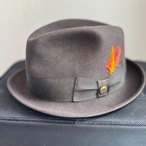 Vintage Venito Felt Fedora Hat Sz 7 Grey Brown Feather Ribbon